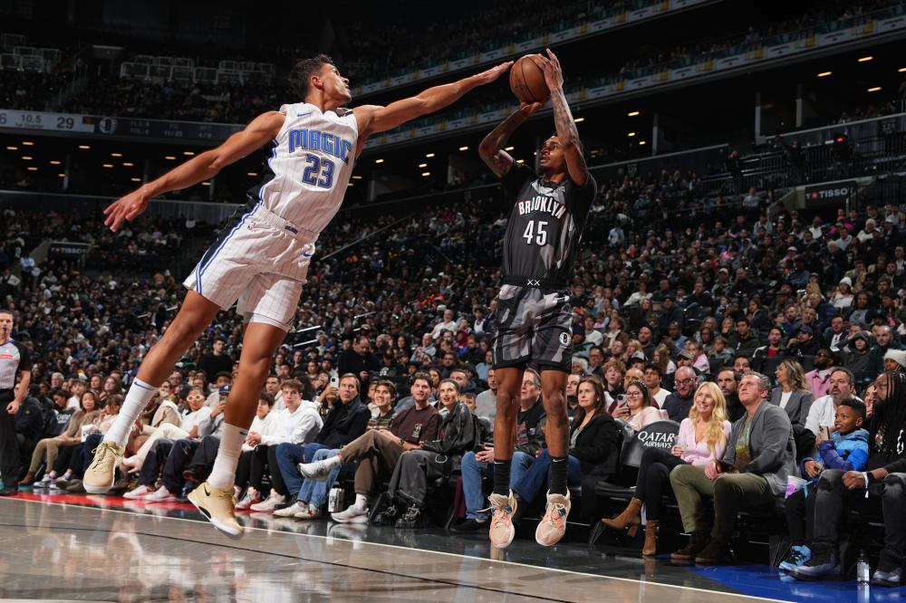 发球环节稍 发球环节稍