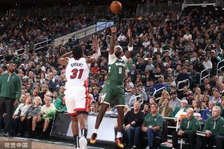 国组合的比 国组合的比