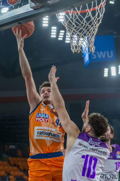 闻名于世 闻名于世