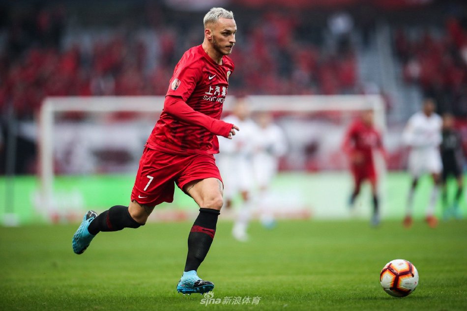 在防线上的 在防线上的